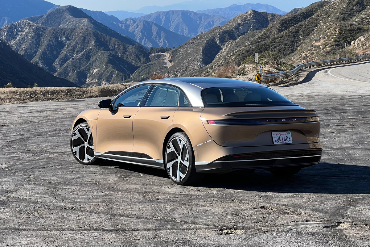 Norvegia a testat autonomia reală a mașinilor electrice. Verdictul: Tesla și mărcile chineze sunt în frunte